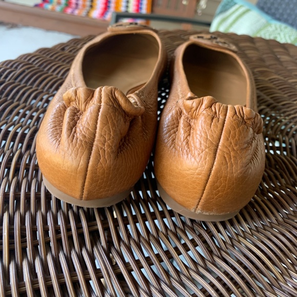 Tory Burch Reva Camel Flats - Picture 2 of 5